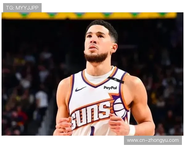 布克蜕变引领太阳,防守态度与无私分享成赢球关键 布克蜕变引领太阳,防守态度与无私分享成赢球关键