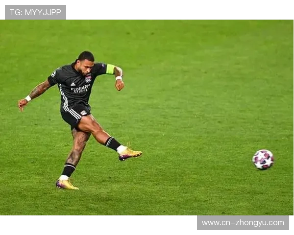 法甲俱乐部社区义诊活动，健康与足球结合